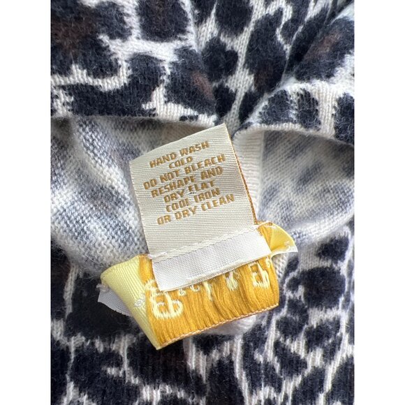 Peck & Peck Cashmere Leopard Cardigan Medium Black White Animal Print Button Up - Picture 8 of 9